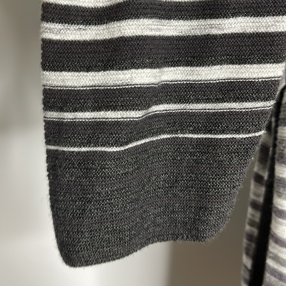 T by Talbots Sweater Women's Ombre Stripe Gray Knit Funnel Neck Sz XL Petite - Picture 4 of 10